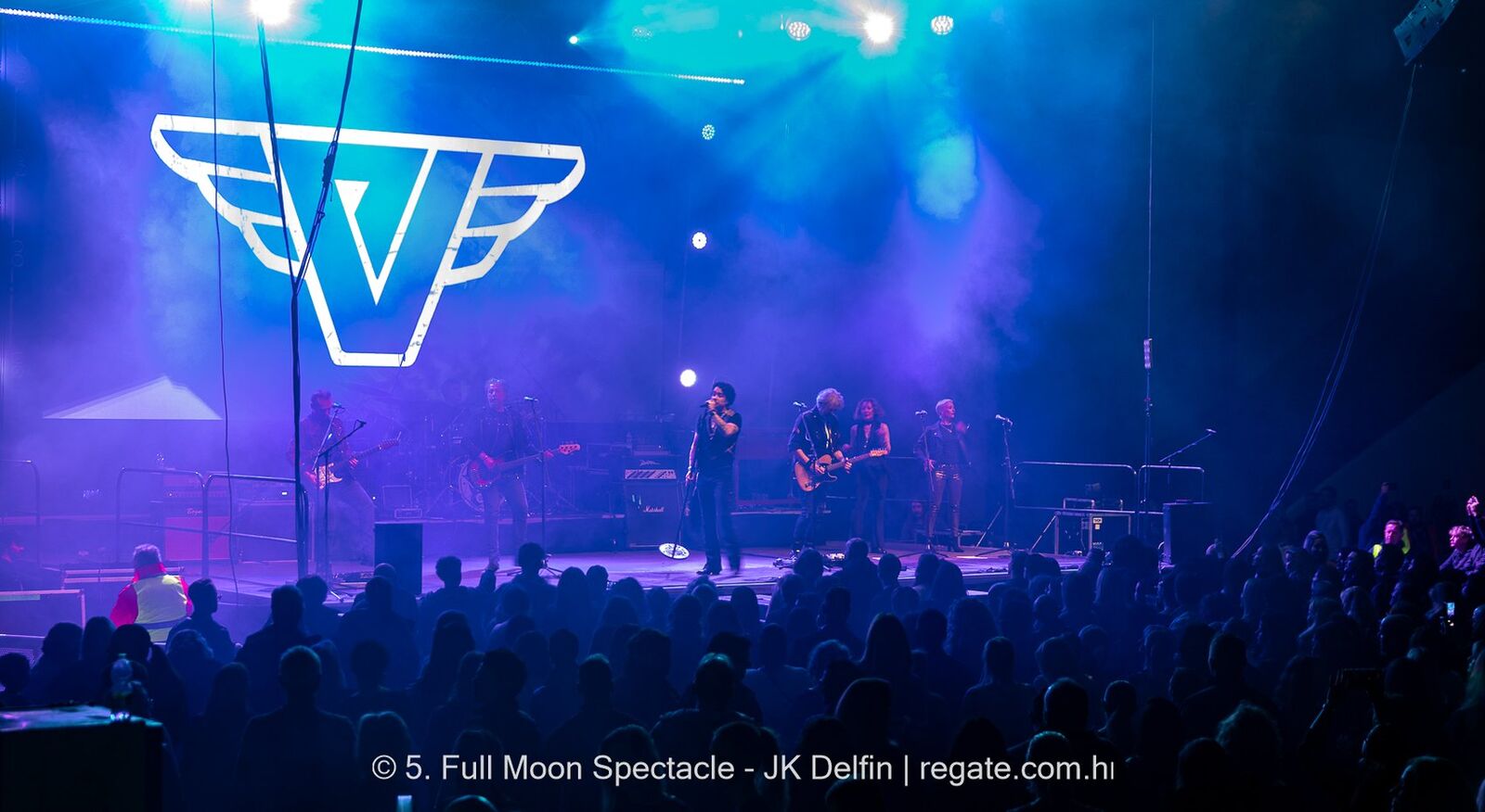 Parni Valjak na pozornici Full Moon Music Spectaclea