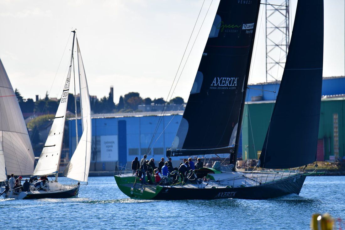 Cleansport One, pobjednik 1. Full Moon Sailing Spectaclea