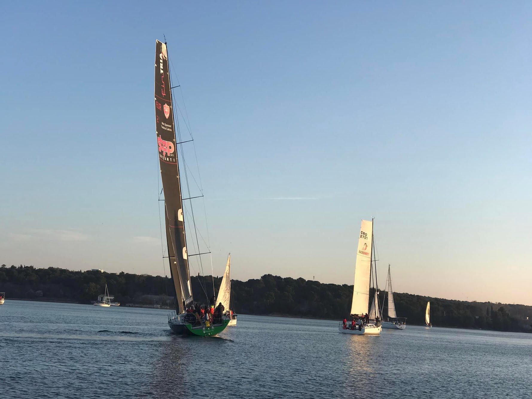 Jedrilica Fly Tria sa sponzorskim jedrom Step Impianti
